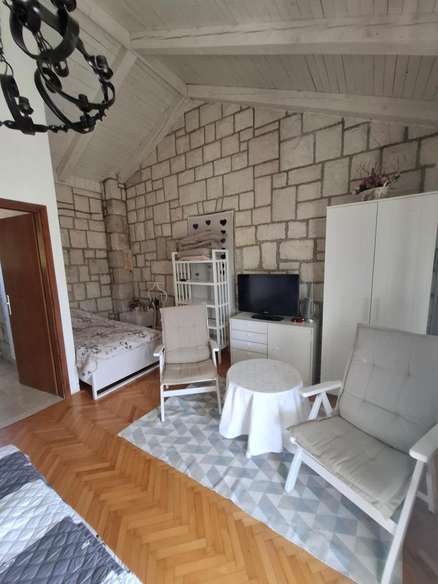 Apartment Lila Garden