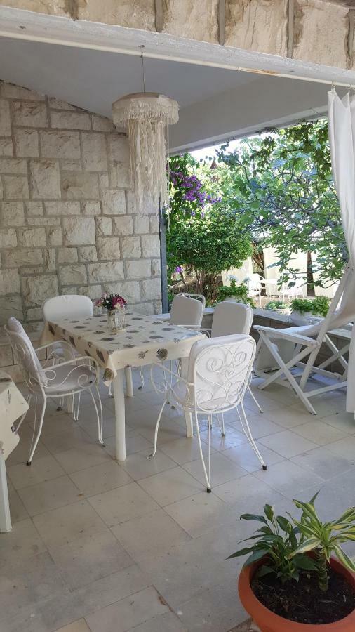 Apartment Lila Garden